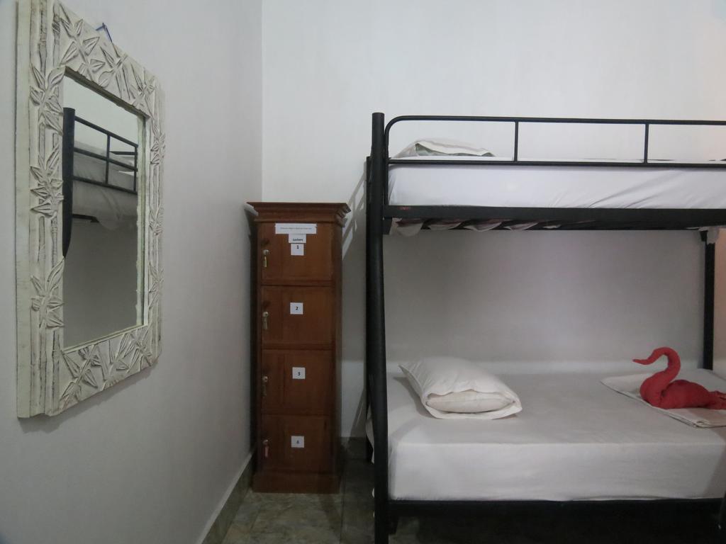 Lemon House Hostel Padangbai  Exterior photo